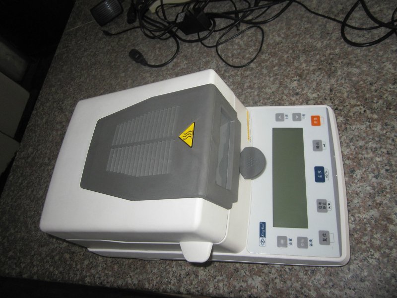 103952_361793_procont.jpg 水分儀實物圖.JPG