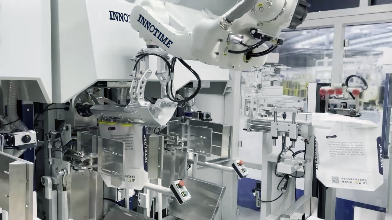 1647399399758211.jpg 機器人包裝系統-04.jpg