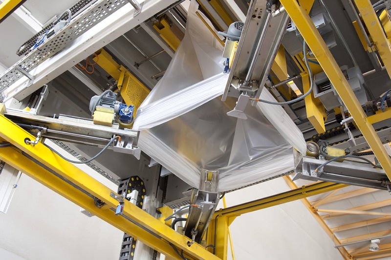 1653712624521584.jpg Stretch-hood-film.jpg