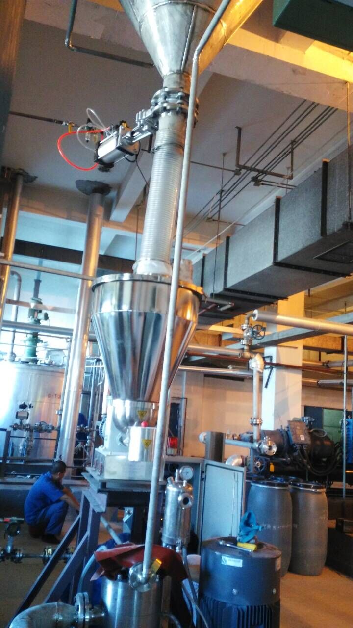 1014094134_162860.jpg 在線粉液分散機.jpg